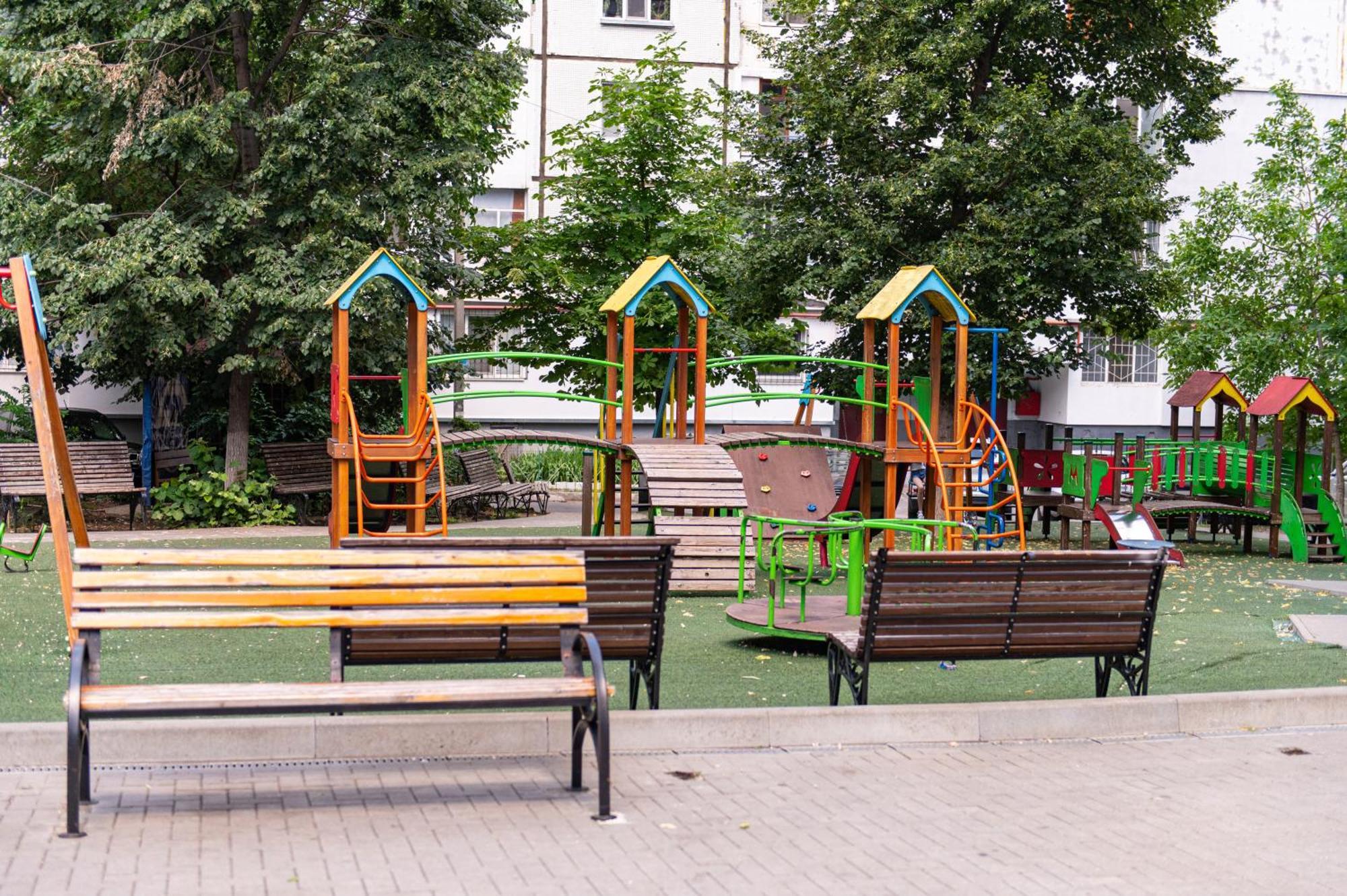 Sky House Exclusive Apartments Kisinyov Kültér fotó